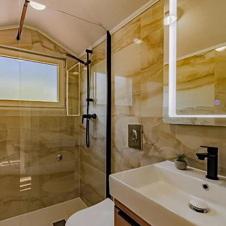 Stunning In Blato With House Sea View *