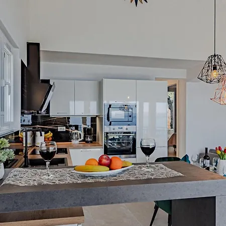 Stunning In Blato With House Sea View Nyaraló