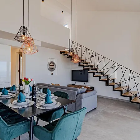 Nyaraló Stunning In Blato With House Sea View